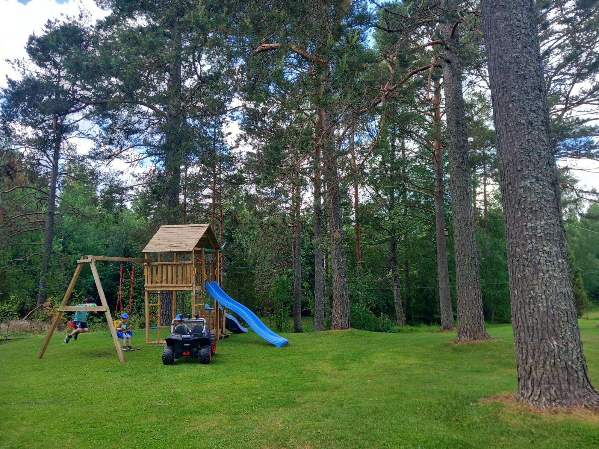 Guest House In Holmedal Årjäng 外观 照片